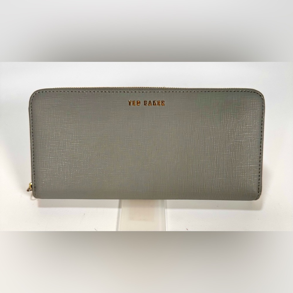 Ted Baker Women’s continental Wallet